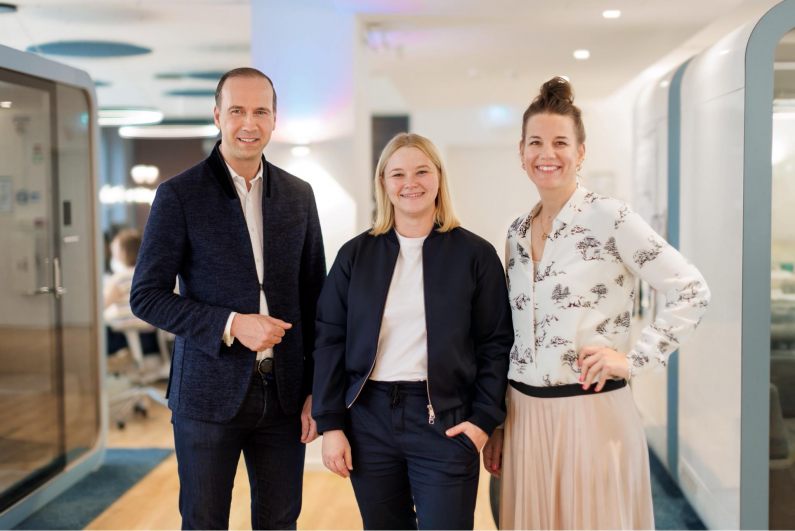 (v.l.n.r.): Founder/CEO, Tilo Bonow; Unit Director Carina Goldschmid; Geschäftsführerin/COO, Daniela Harzer. (© Robert Lehmann)